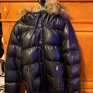 Tommy Hilfiger Black Puffer Jacket with removable fur excepts reasonable offers